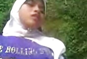 Ινδονησία jilbab riau mesum ινδονησία πορνοτενιεσ πορνό, Τριχωτός γυναίκα χελιδόνια