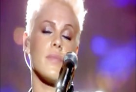 Το σεξ μαθήματα κλιπ de la τραγουδίστρια pink