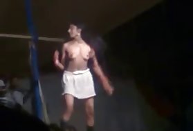 Ινδική κορίτσι strip show γυναίκες πορνό χορού στο δημόσιο, χορός, εικόνες πορνό μαμά διδάσκει